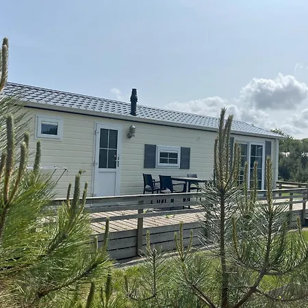 Modernly Furnished In The Heart Of Texel Chalet *