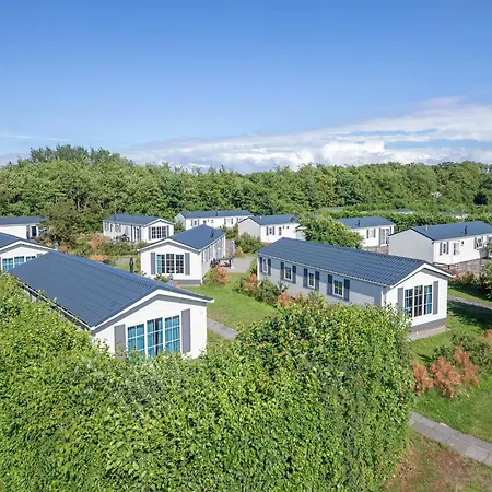 Modernly Furnished In The Heart Of Texel Den Burg